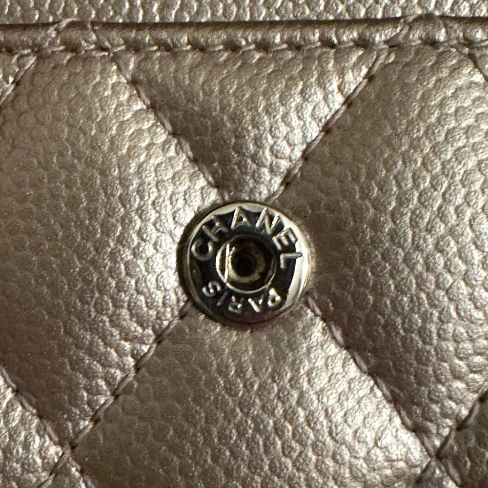 Authentic CHANEL Caviar Quilted Boy Flap Card holder Taupe Lambskin - Picture 5 of 9